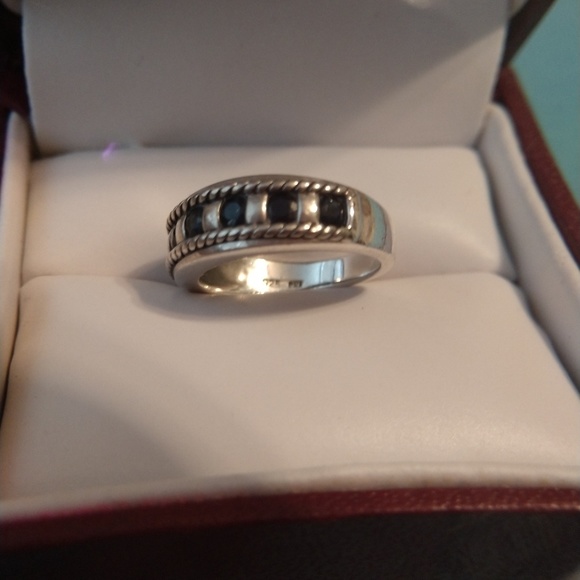 Black onyx and sterling silver ring - Picture 4 of 8